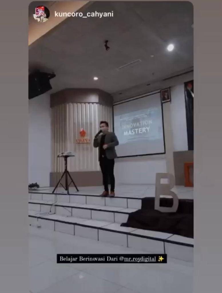 Pembicara Seminar Surabaya